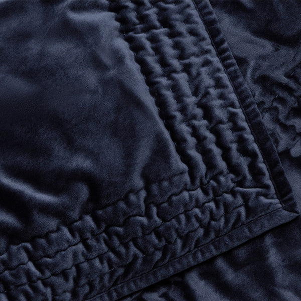 Remme Bedspread in Midnight
