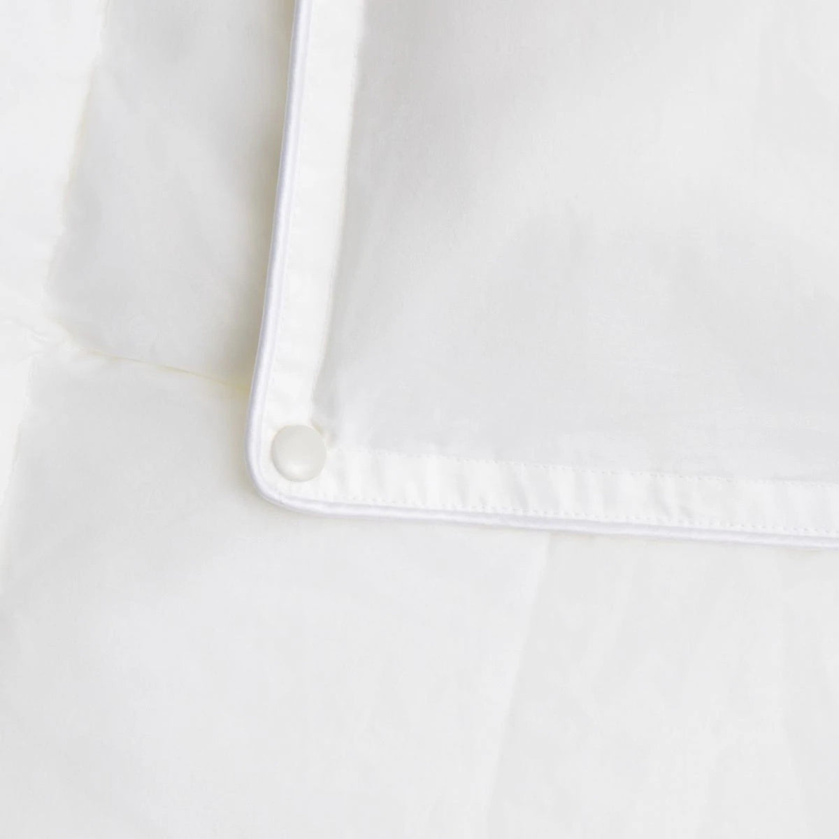 Deluxe Dream Light Tog Duvet in White
