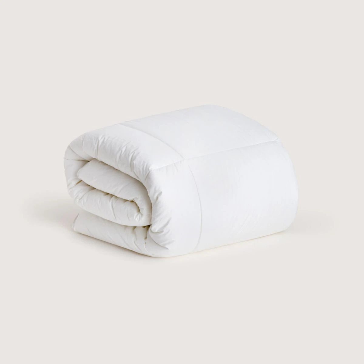 Deluxe Dream Medium Tog Duvet in White