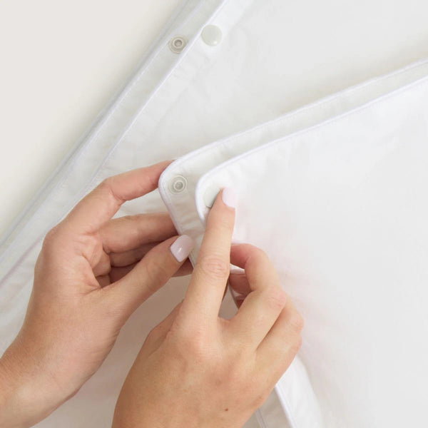 Deluxe Dream Medium Tog Duvet in White
