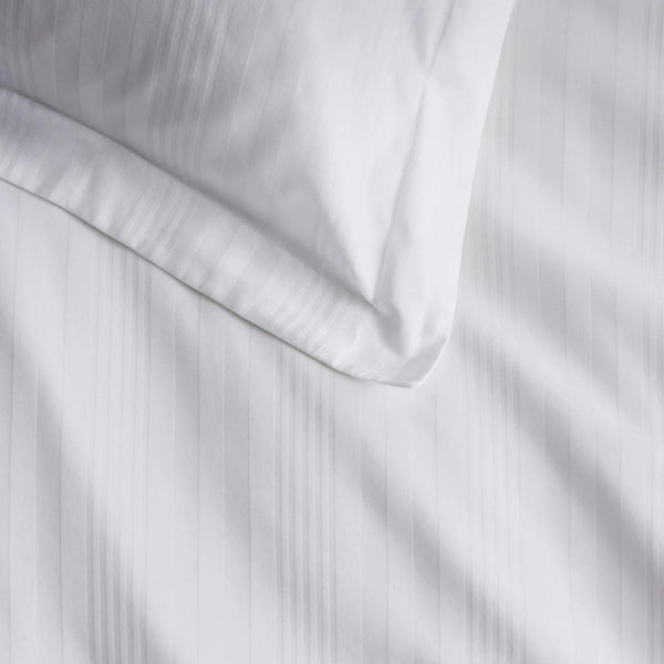 Newmark Duvet Cover Set in Snow