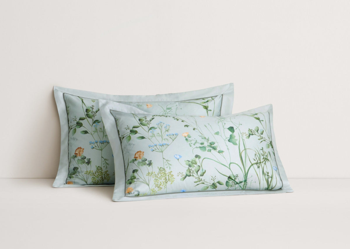 Redding Bedspread in Moonstone