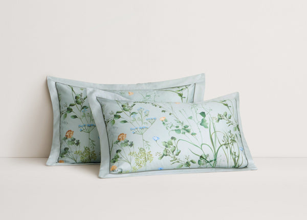 Redding Comforter Set with Fitted Sheet Set in Moonstone