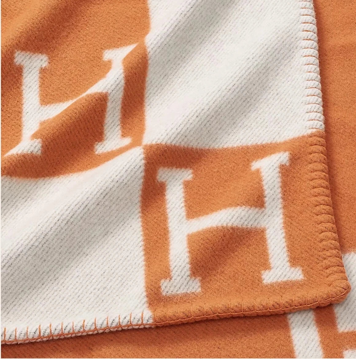Jeerva Wool Throw Blanket For Sofa & Bed